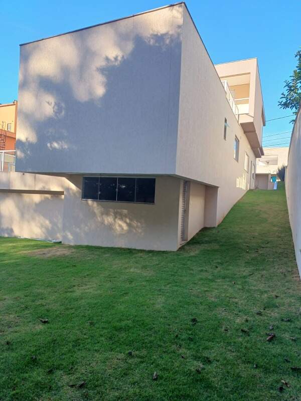 Casa à venda com 4 quartos, 386m² - Foto 7