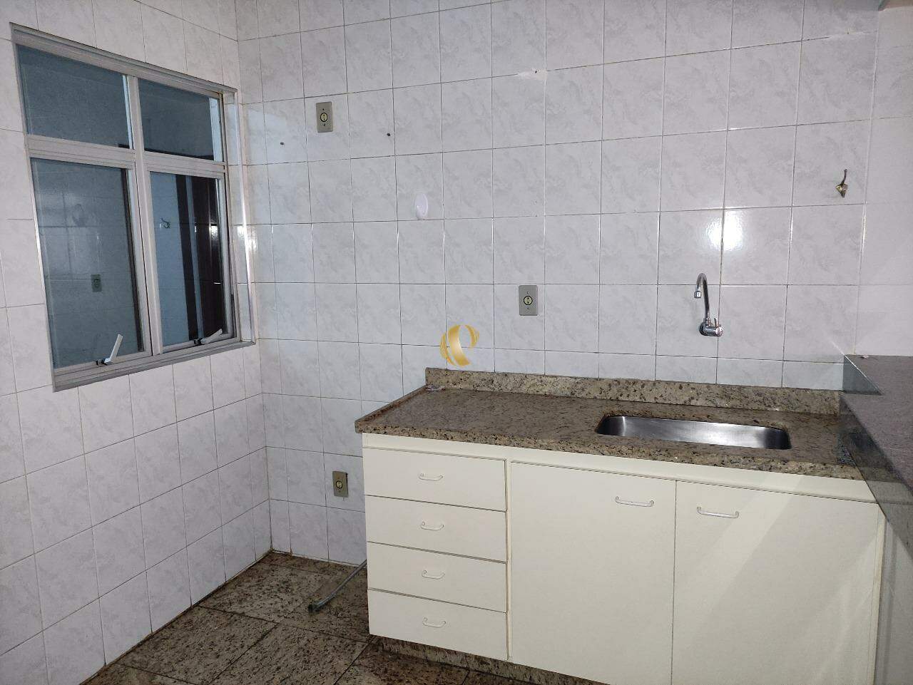 Apartamento para alugar com 3 quartos, 140m² - Foto 12