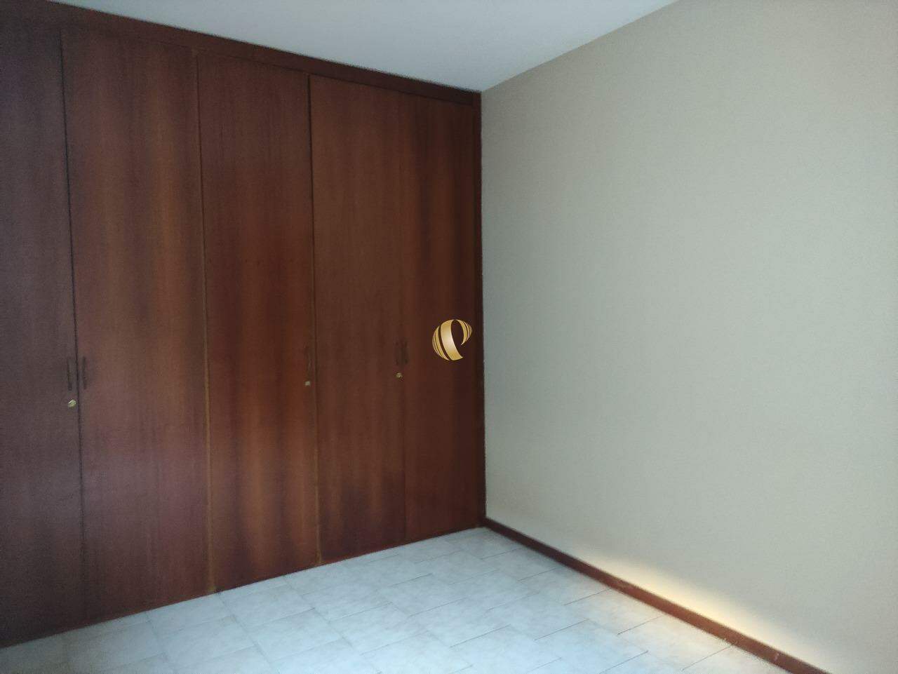 Apartamento para alugar com 3 quartos, 140m² - Foto 13