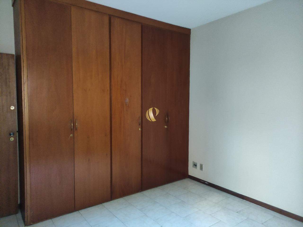 Apartamento para alugar com 3 quartos, 140m² - Foto 14