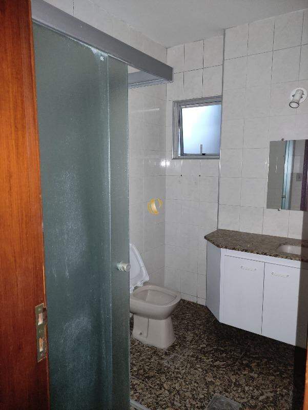 Apartamento para alugar com 3 quartos, 140m² - Foto 19