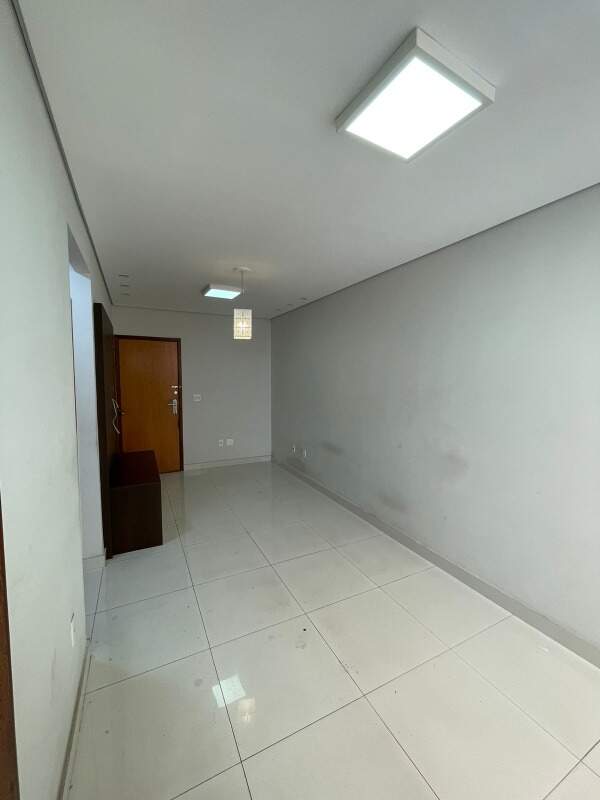 Apartamento à venda com 2 quartos, 56m² - Foto 4