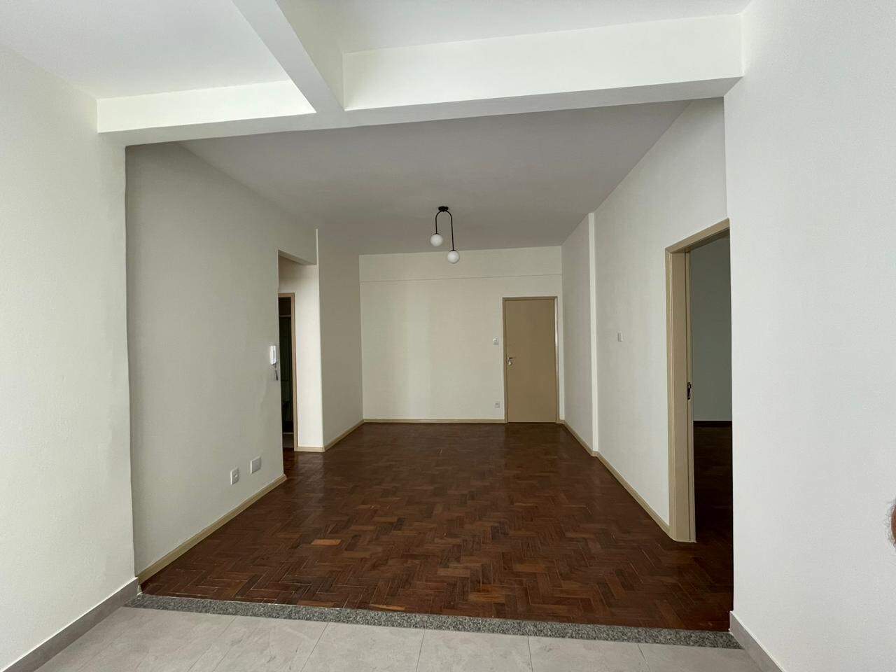 Apartamento à venda com 2 quartos, 80m² - Foto 3