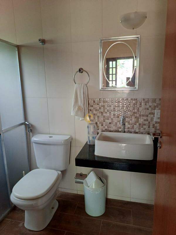 Chácara à venda com 8 quartos, 190m² - Foto 22