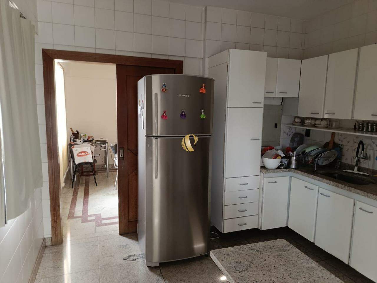 Apartamento à venda com 4 quartos, 265m² - Foto 15