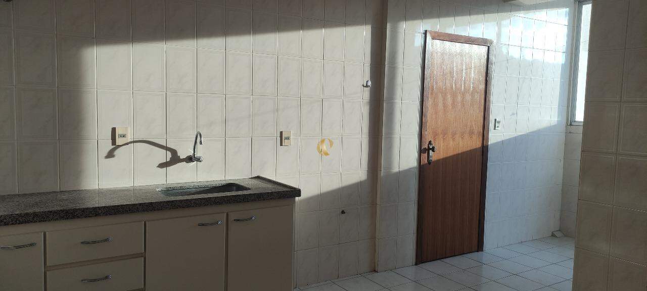 Apartamento à venda com 2 quartos, 65m² - Foto 5