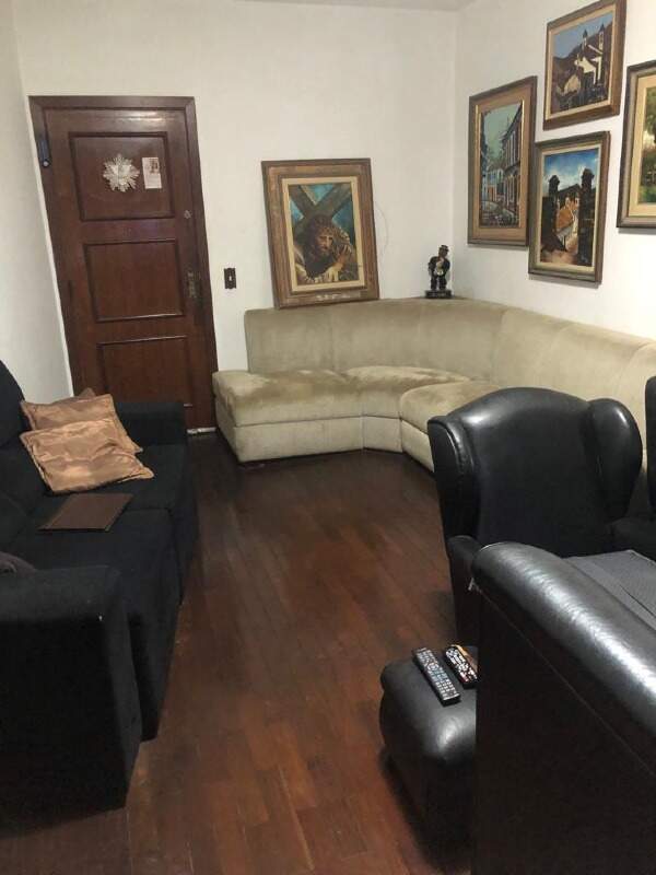 Apartamento à venda com 3 quartos, 115m² - Foto 2