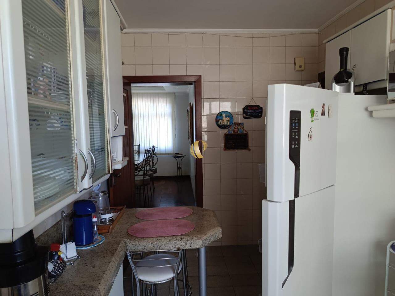 Apartamento à venda com 4 quartos, 245m² - Foto 14