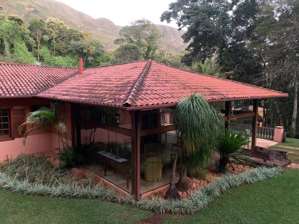 Casa à venda com 6 quartos, 600m² - Foto 2