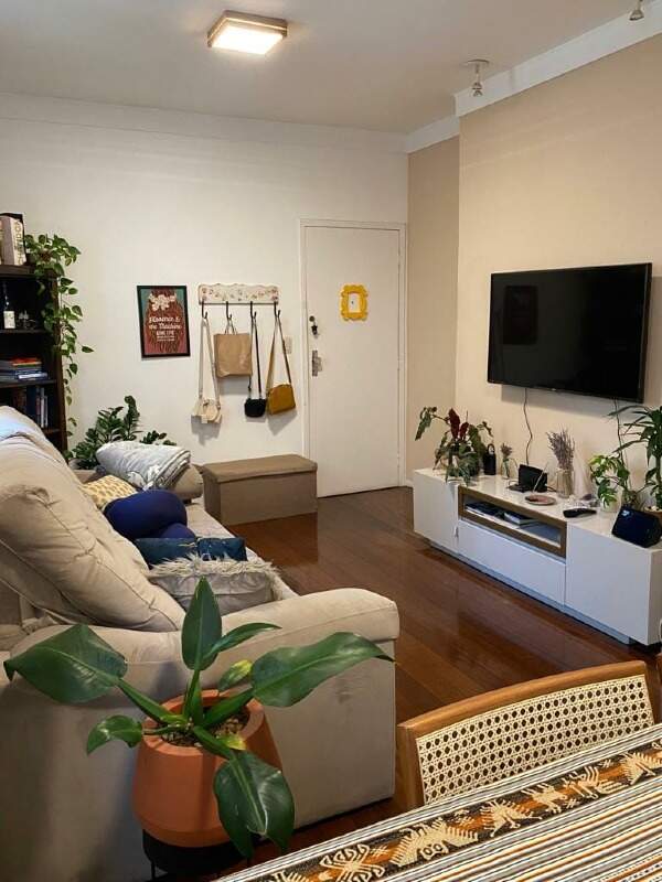 Apartamento à venda com 2 quartos, 75m² - Foto 4