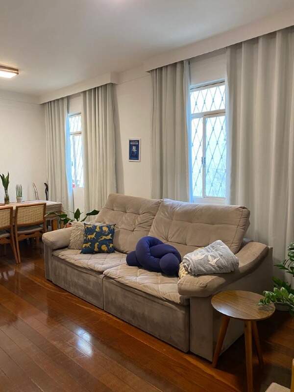 Apartamento à venda com 2 quartos, 75m² - Foto 3