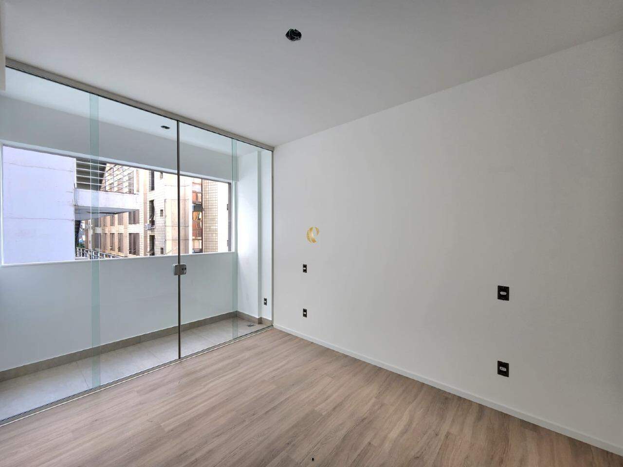 Apartamento à venda com 2 quartos, 66m² - Foto 10