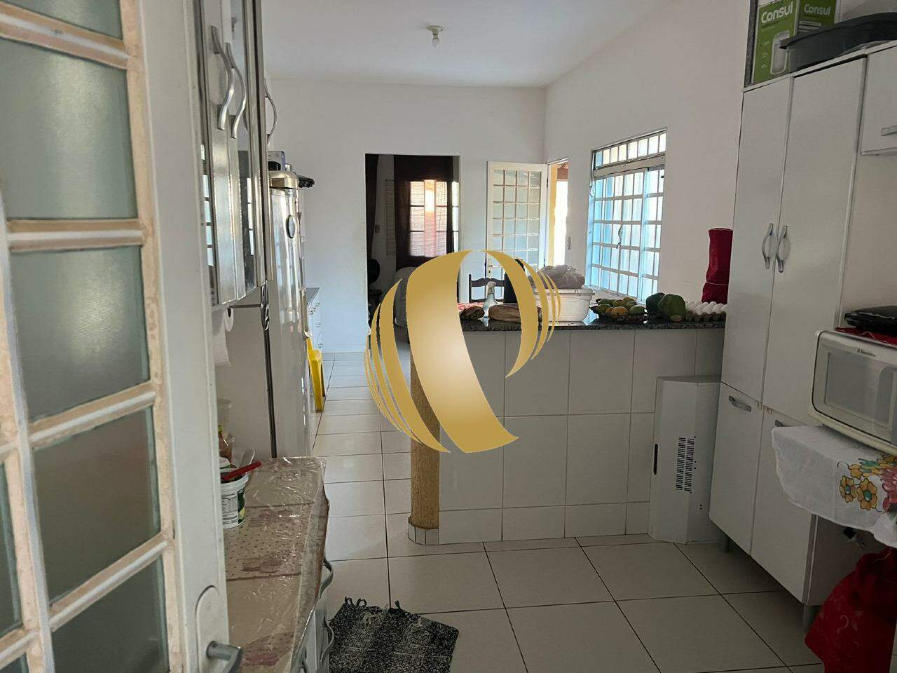 Casa à venda com 3 quartos, 100m² - Foto 11