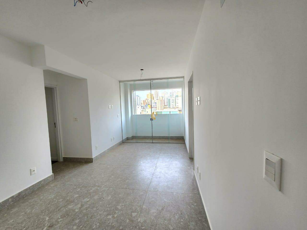 Apartamento à venda com 3 quartos, 85m² - Foto 11