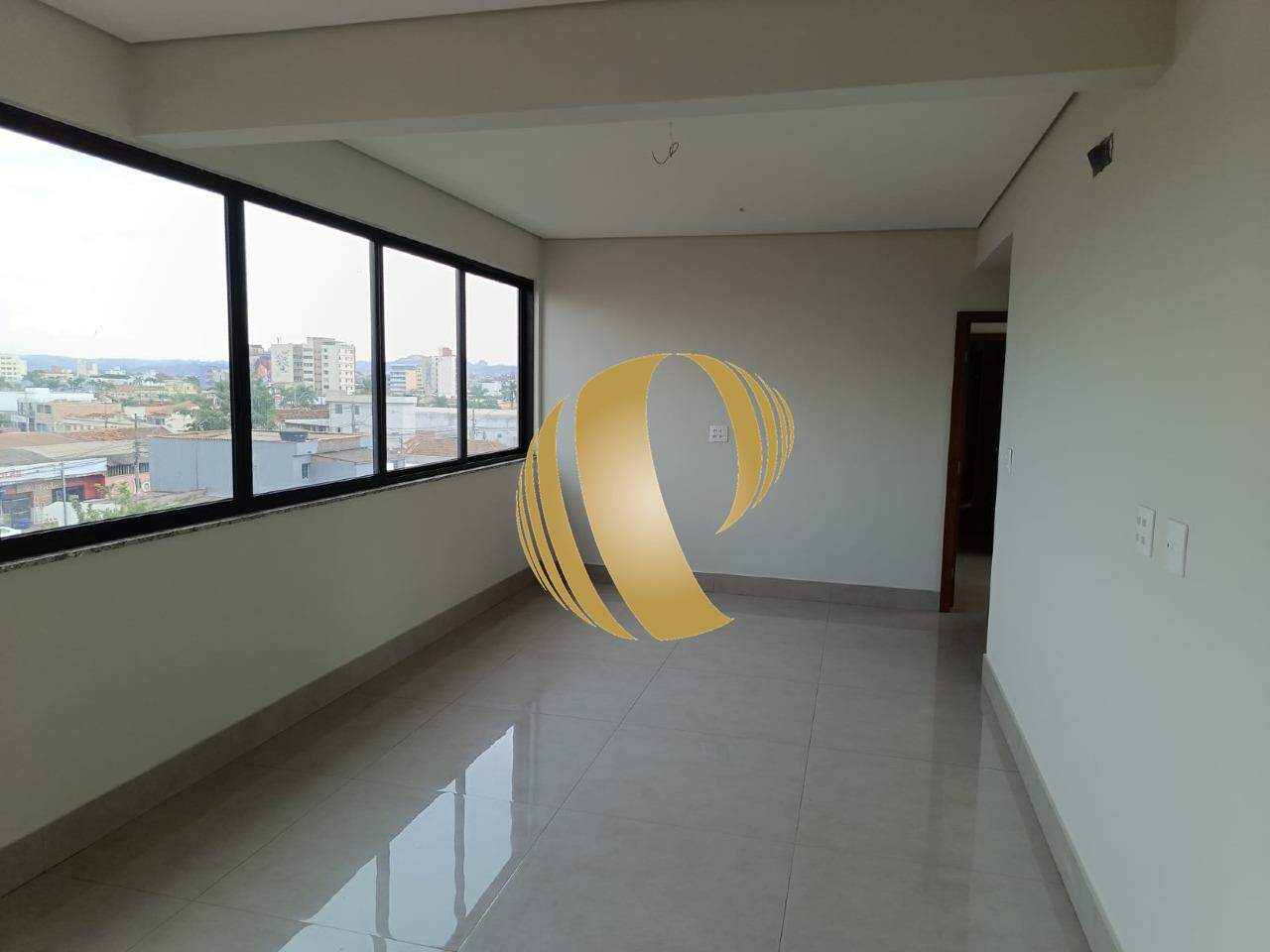 Apartamento à venda com 3 quartos, 175m² - Foto 9