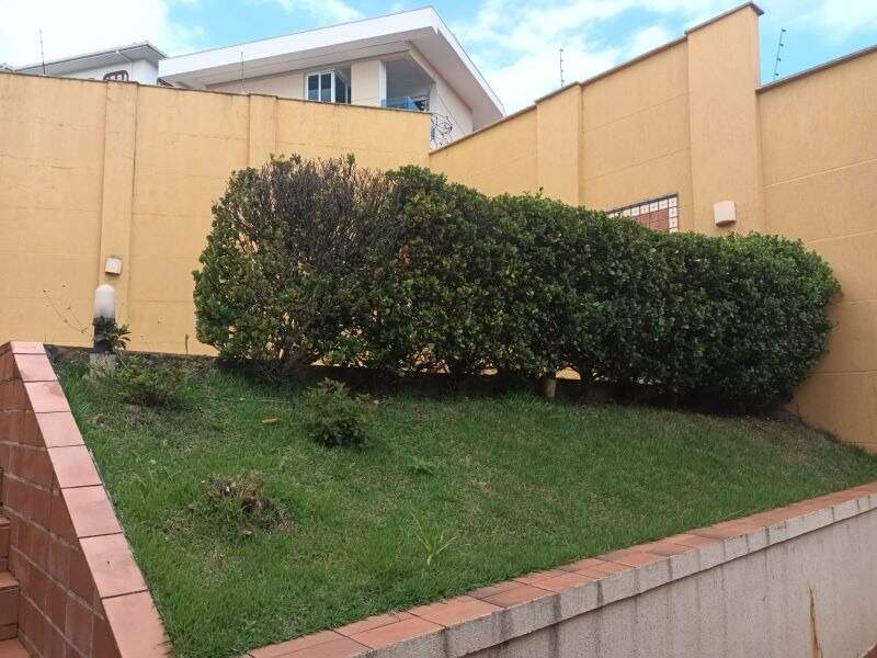 Casa para alugar com 4 quartos, 338m² - Foto 24