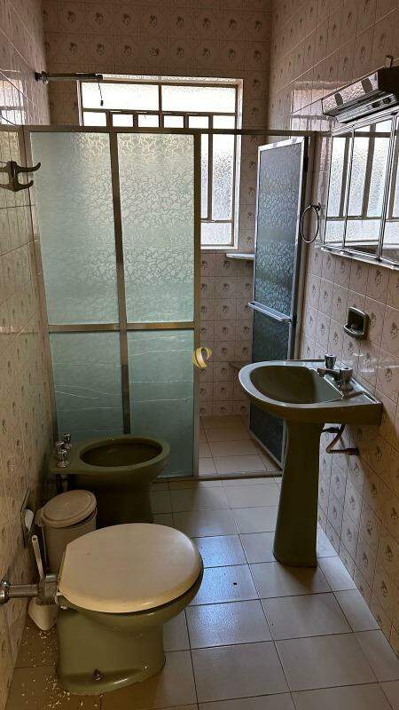 Casa à venda com 4 quartos, 241m² - Foto 19