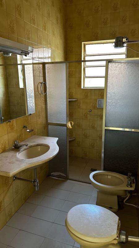 Casa à venda com 4 quartos, 241m² - Foto 18