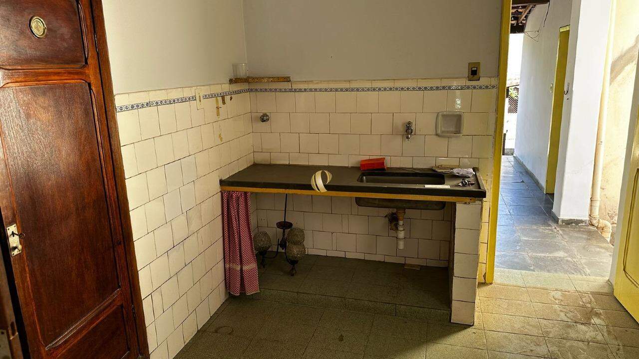 Casa à venda com 4 quartos, 241m² - Foto 21