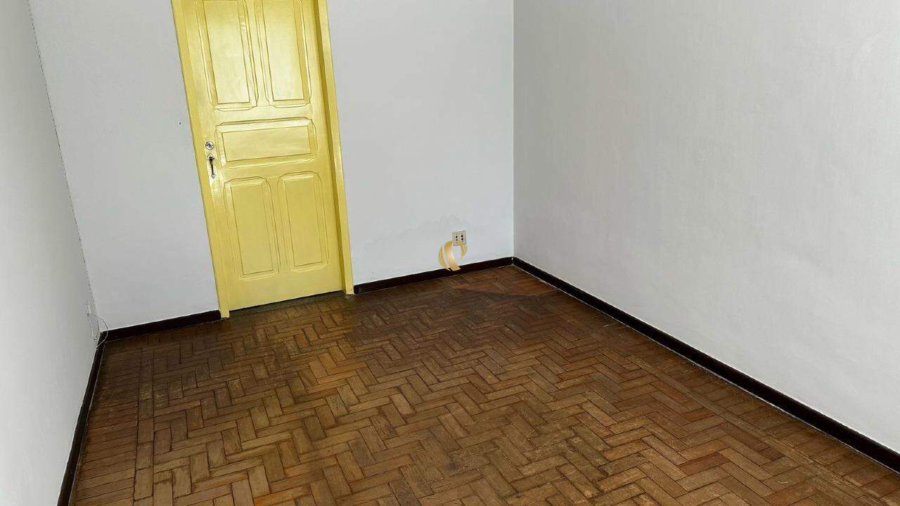 Casa à venda com 4 quartos, 241m² - Foto 6