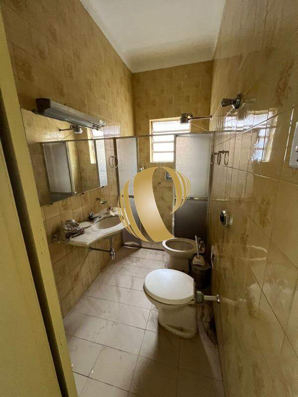 Casa para alugar com 4 quartos, 241m² - Foto 18