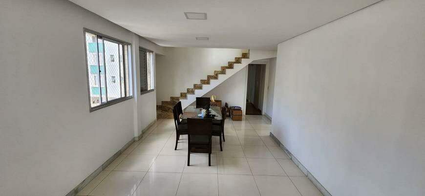 Cobertura à venda com 4 quartos, 230m² - Foto 8