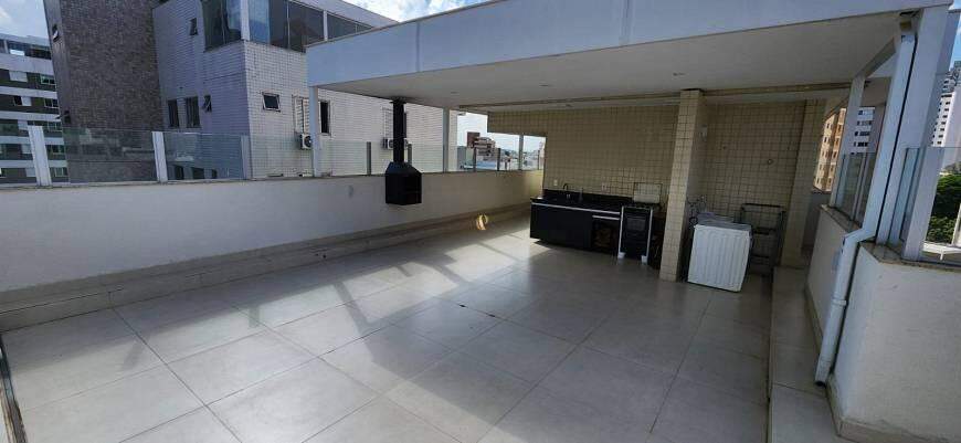 Cobertura à venda com 4 quartos, 230m² - Foto 1