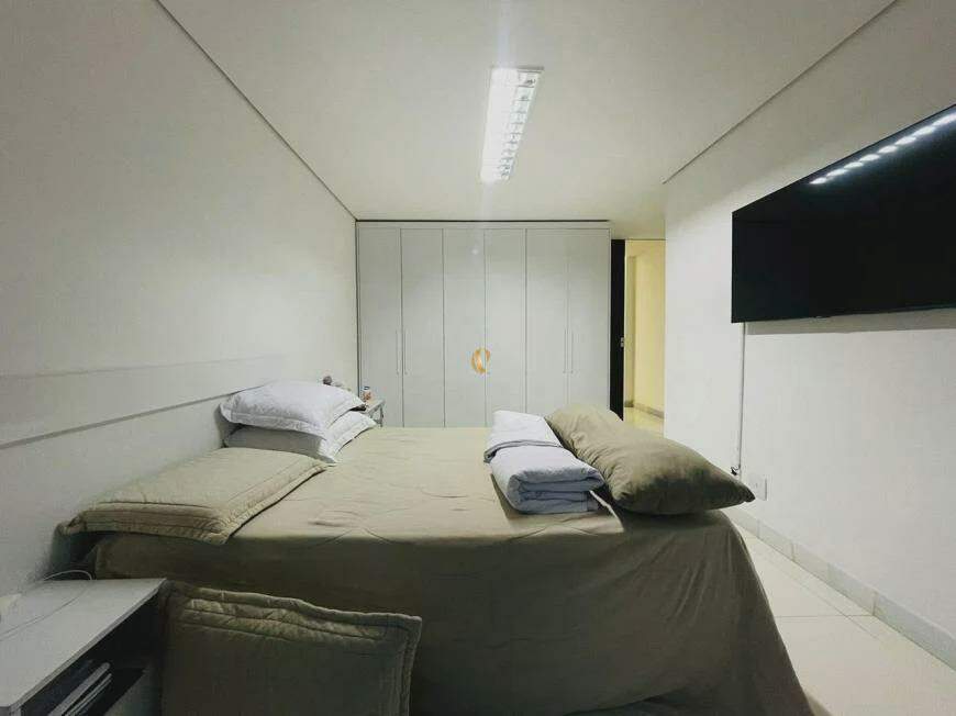 Cobertura à venda com 4 quartos, 230m² - Foto 21