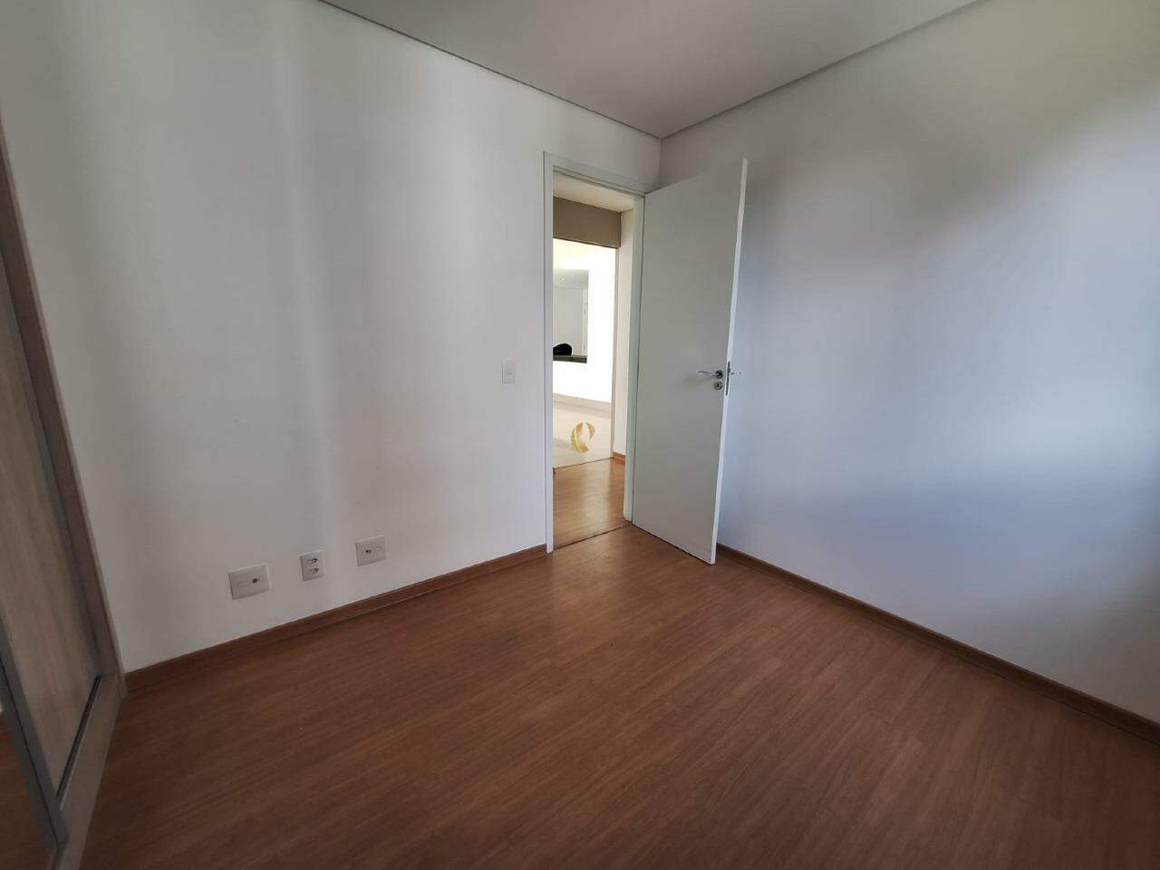 Apartamento à venda com 3 quartos, 85m² - Foto 15