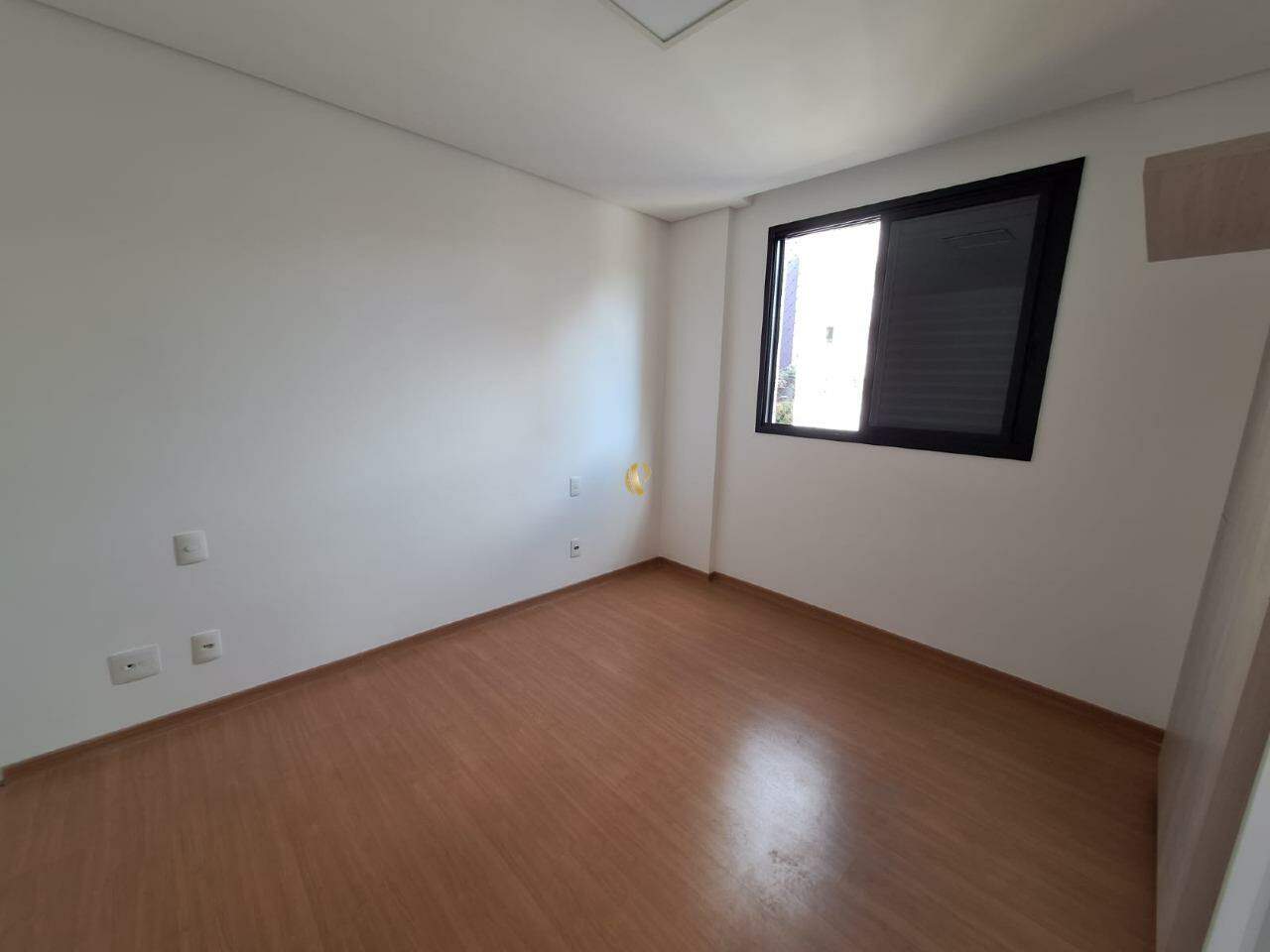 Apartamento à venda com 3 quartos, 85m² - Foto 21