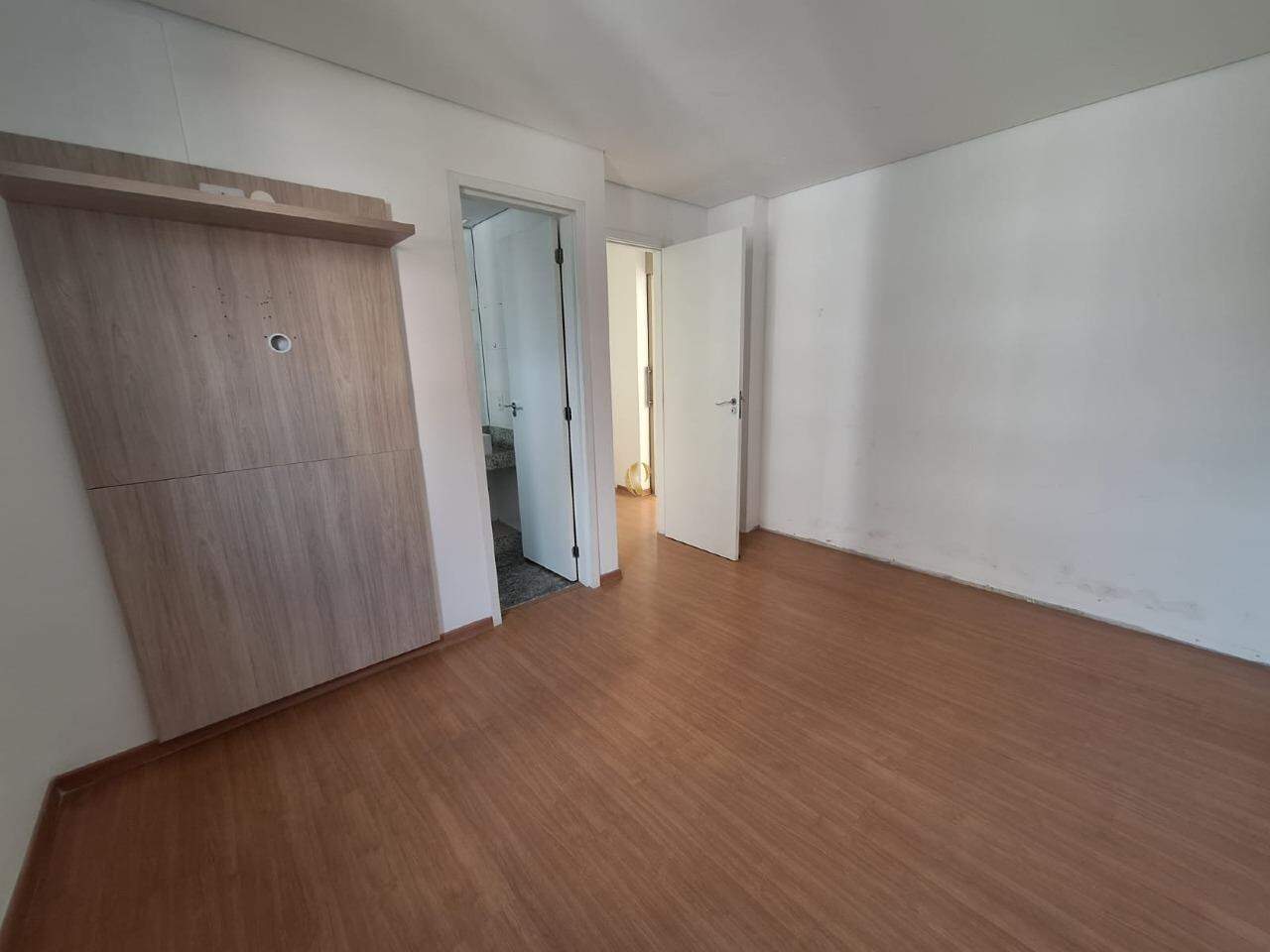 Apartamento à venda com 3 quartos, 85m² - Foto 11