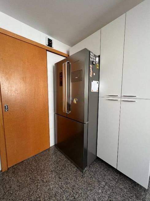 Apartamento à venda com 3 quartos, 100m² - Foto 12