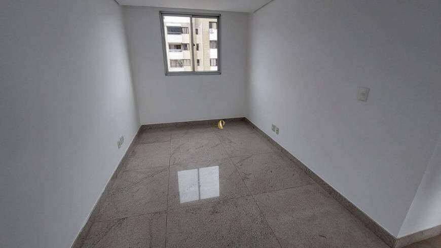 Apartamento à venda com 3 quartos, 110m² - Foto 5