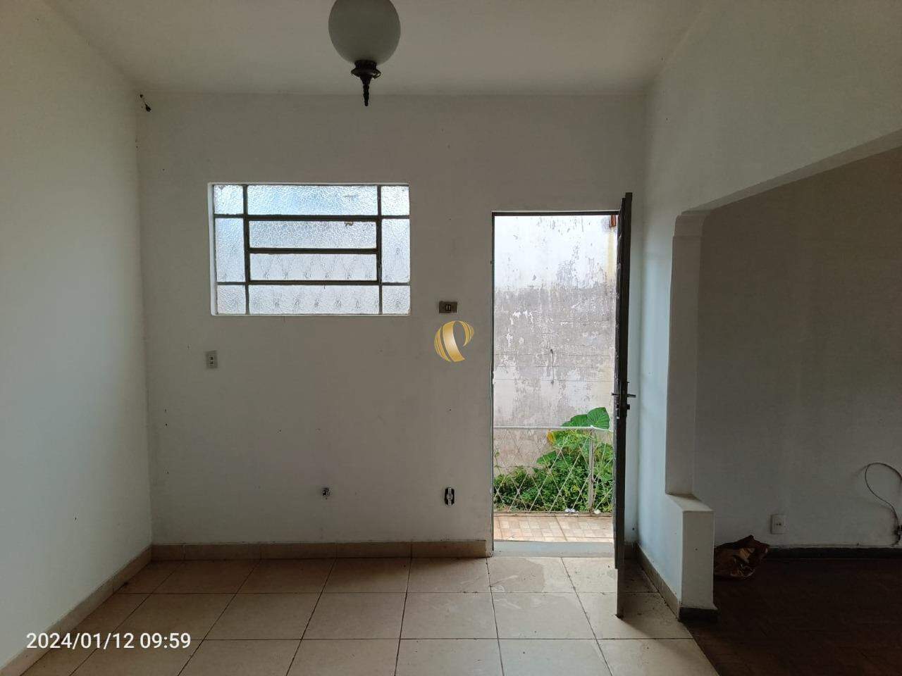 Casa à venda com 2 quartos, 120m² - Foto 5