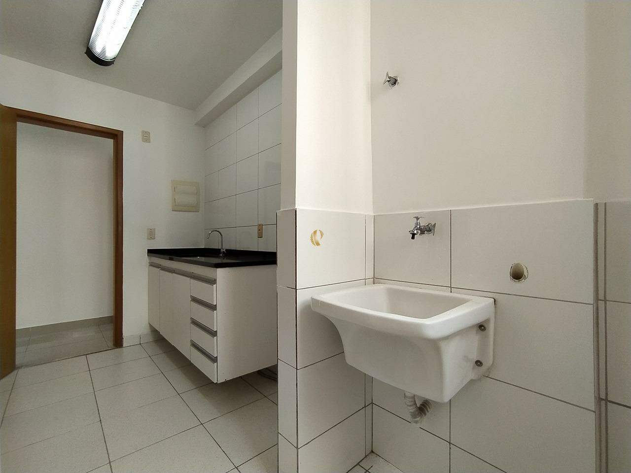 Apartamento à venda com 3 quartos, 80m² - Foto 11