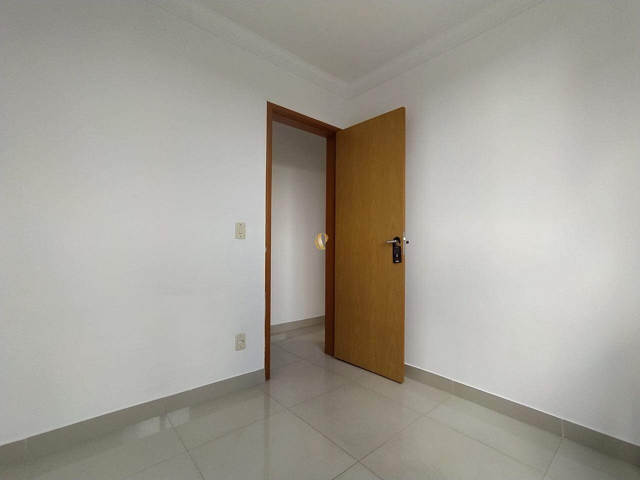 Apartamento à venda com 3 quartos, 80m² - Foto 22