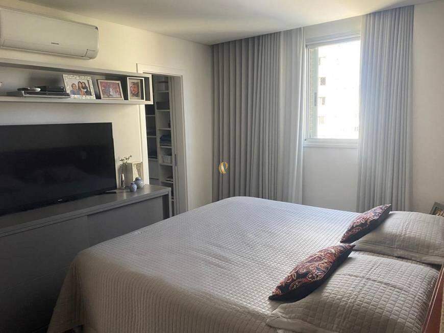 Apartamento à venda com 4 quartos, 154m² - Foto 15