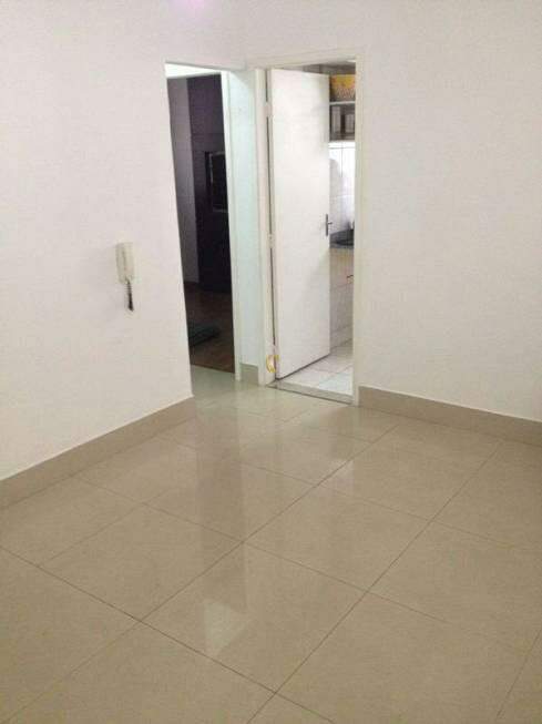 Apartamento à venda com 2 quartos, 50m² - Foto 2