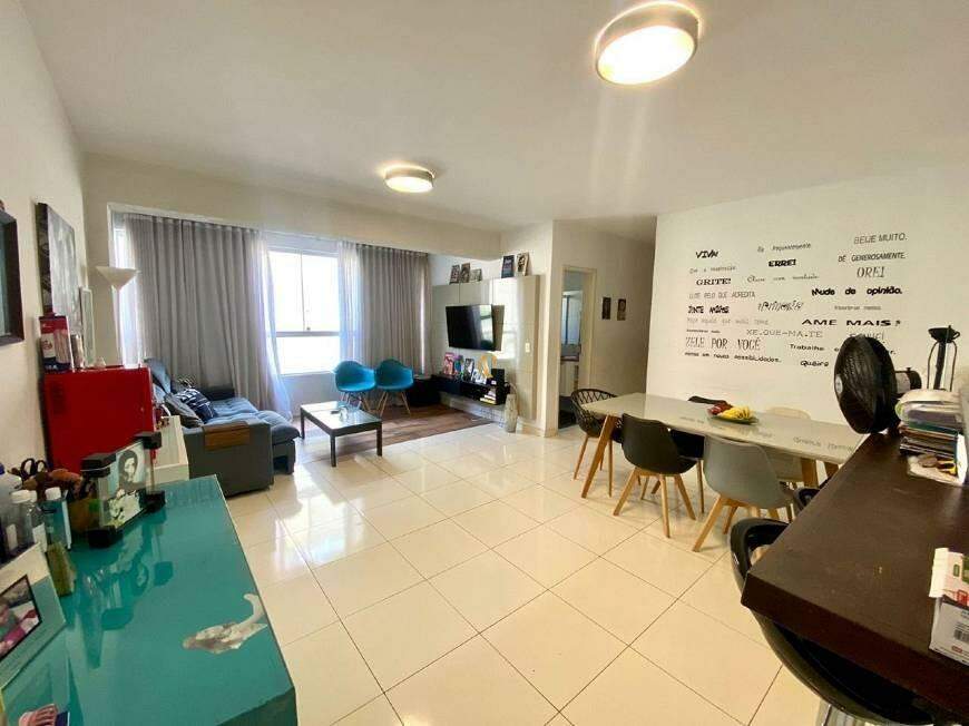 Apartamento à venda com 3 quartos, 83m² - Foto 1