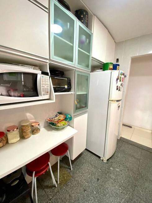 Apartamento à venda com 3 quartos, 83m² - Foto 9