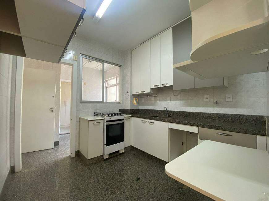 Apartamento à venda com 3 quartos, 110m² - Foto 6