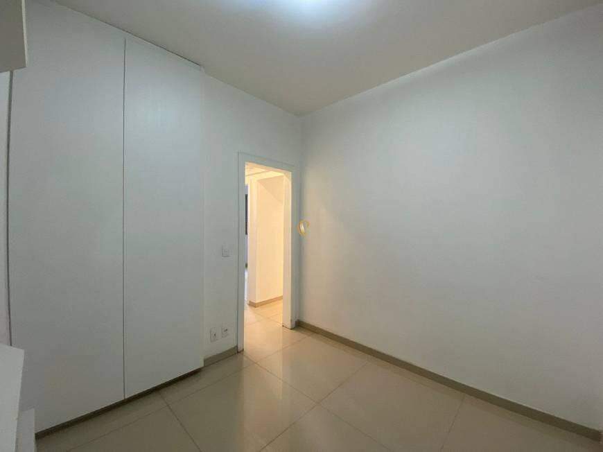 Apartamento à venda com 3 quartos, 110m² - Foto 17