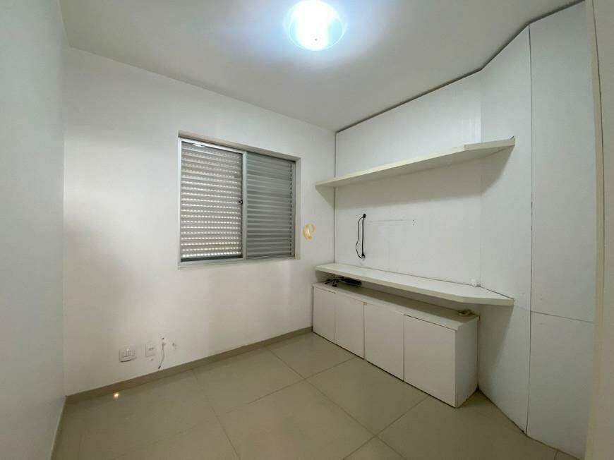 Apartamento à venda com 3 quartos, 110m² - Foto 18