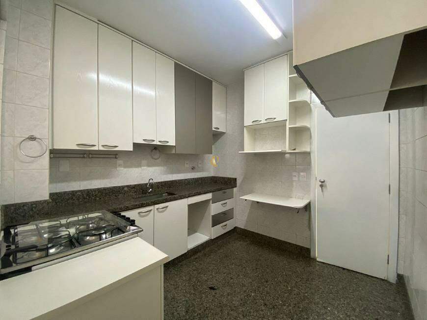 Apartamento à venda com 3 quartos, 110m² - Foto 5