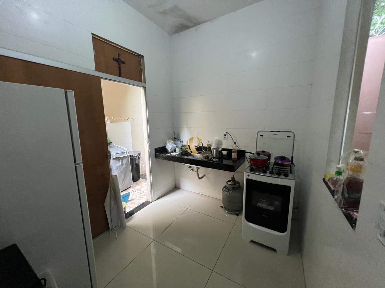 Casa à venda com 2 quartos, 55m² - Foto 12