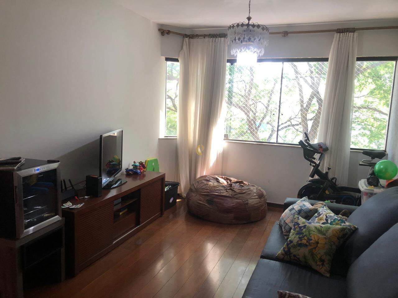 Apartamento à venda com 4 quartos, 213m² - Foto 3