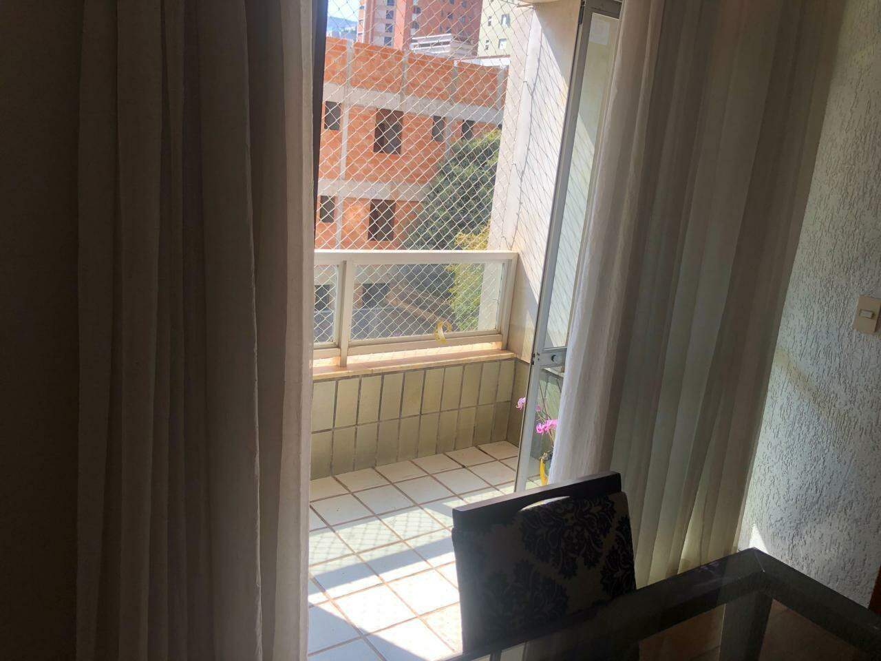 Apartamento à venda com 4 quartos, 213m² - Foto 8