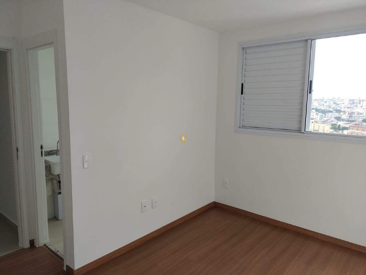 Apartamento à venda com 3 quartos, 75m² - Foto 7