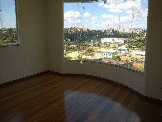 Casa à venda com 5 quartos, 700m² - Foto 11