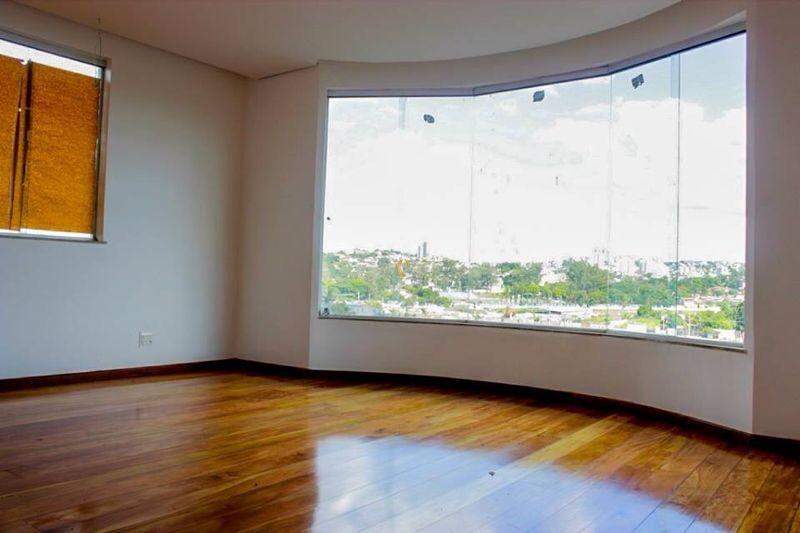 Casa à venda com 5 quartos, 700m² - Foto 5